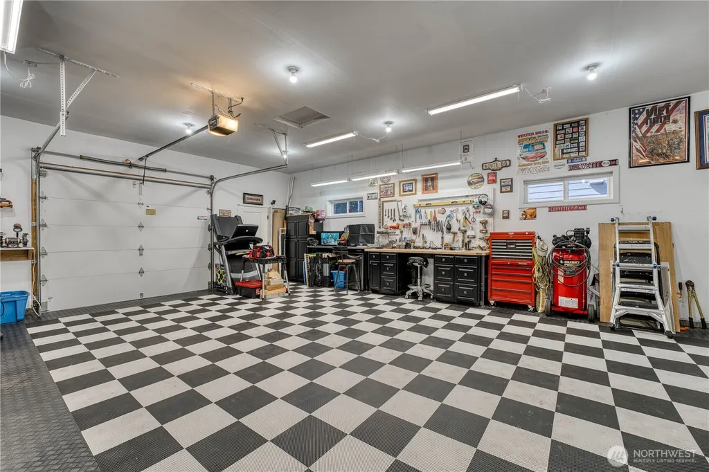 802 Jewil Drive Fox Island WA 98333