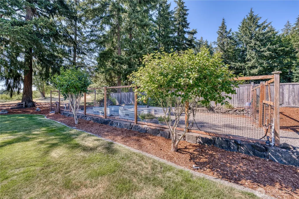 802 Jewil Drive Fox Island WA 98333