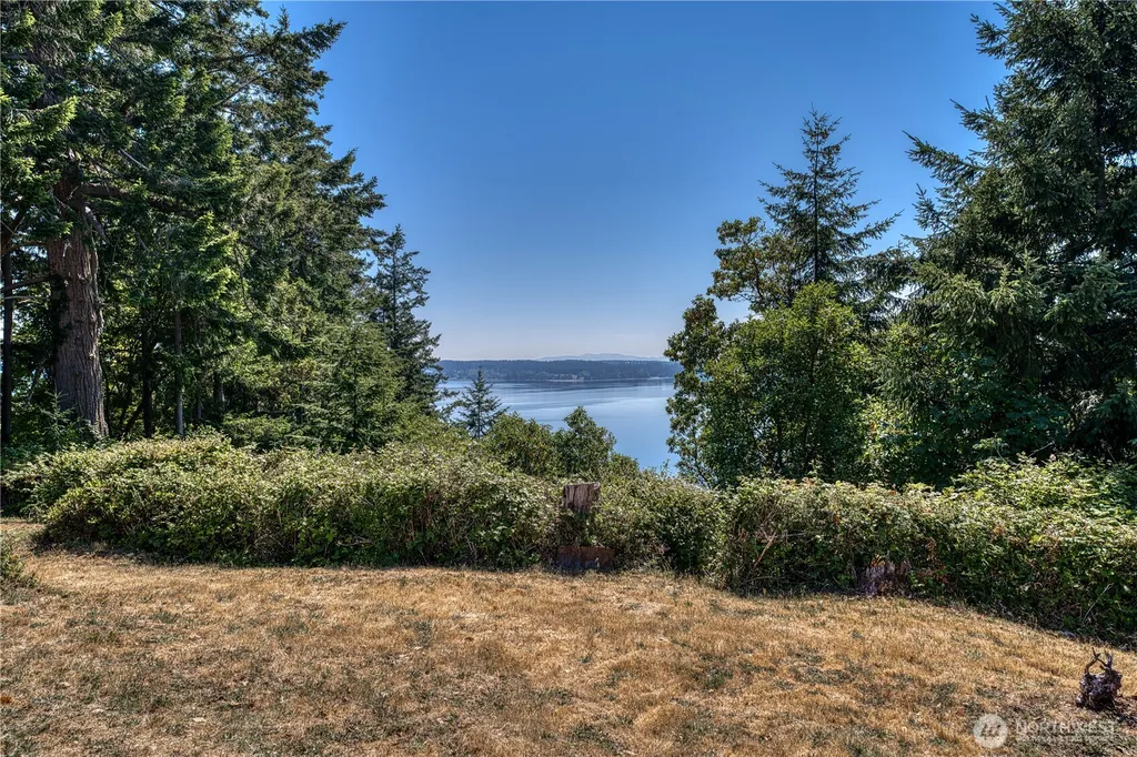 802 Jewil Drive Fox Island WA 98333