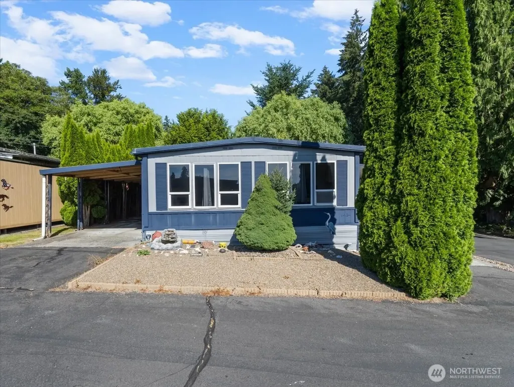855 Hazel Dell Road Castle Rock WA 98611