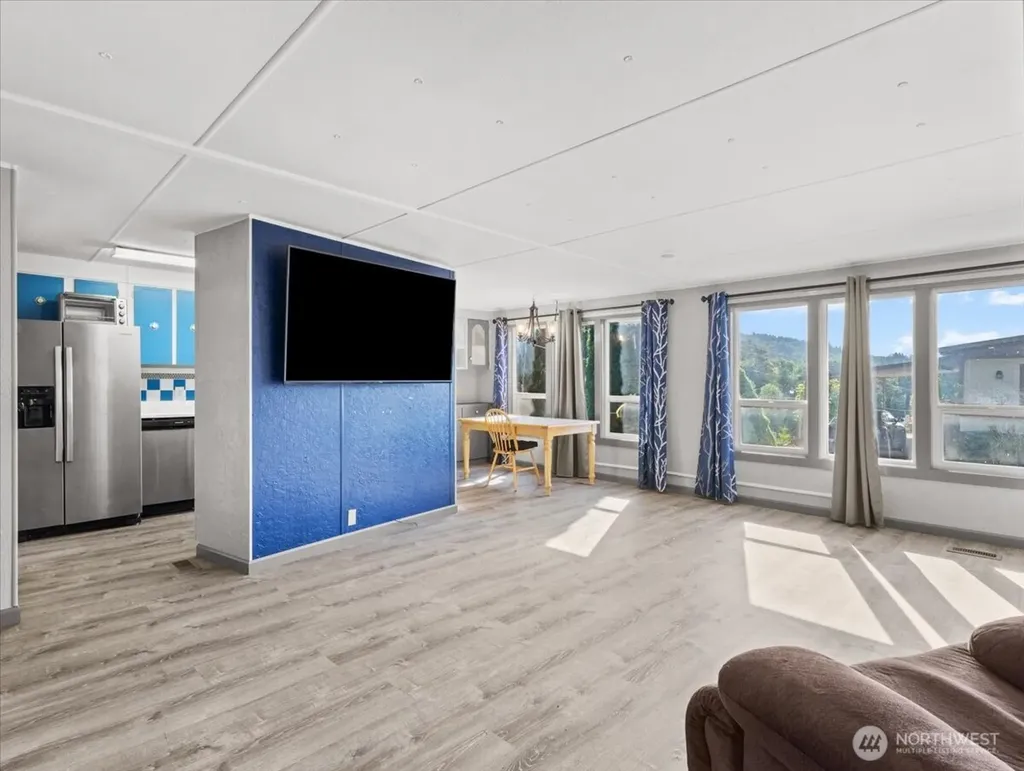 855 Hazel Dell Road Castle Rock WA 98611