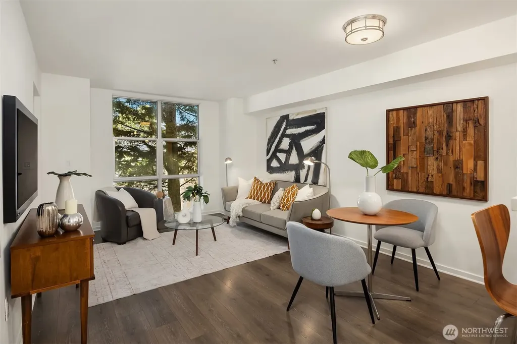 111 108th Avenue NE Bellevue WA 98004