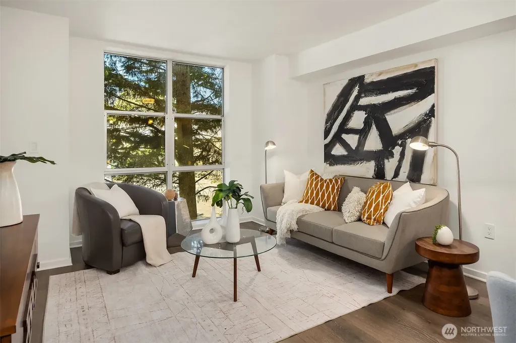111 108th Avenue NE Bellevue WA 98004