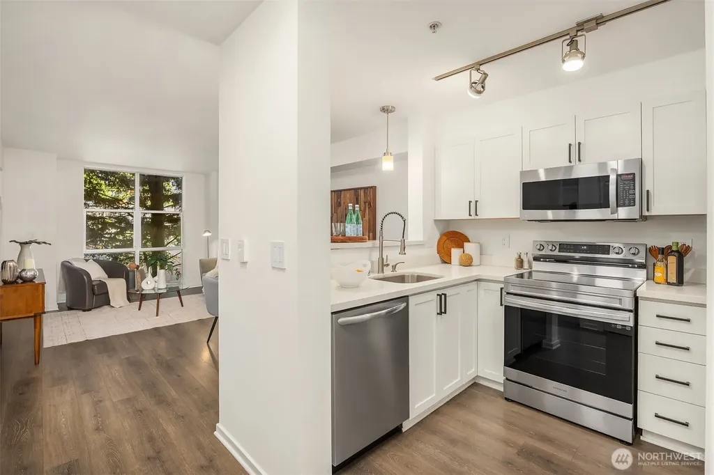 111 108th Avenue NE Bellevue WA 98004