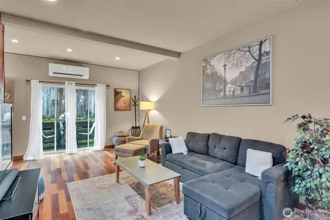 4838 S Chicago Street Seattle WA 98118