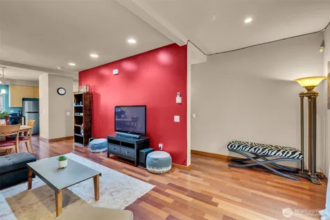 4838 S Chicago Street Seattle WA 98118