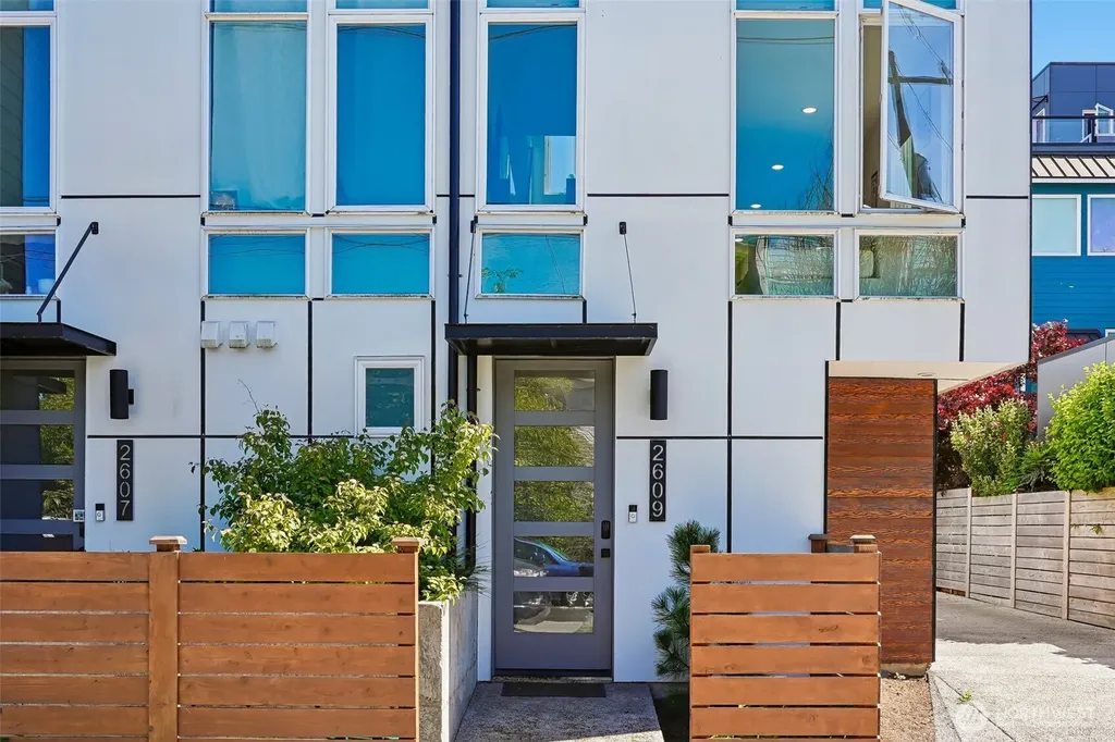 2609 SW Nevada Street Seattle WA 98126