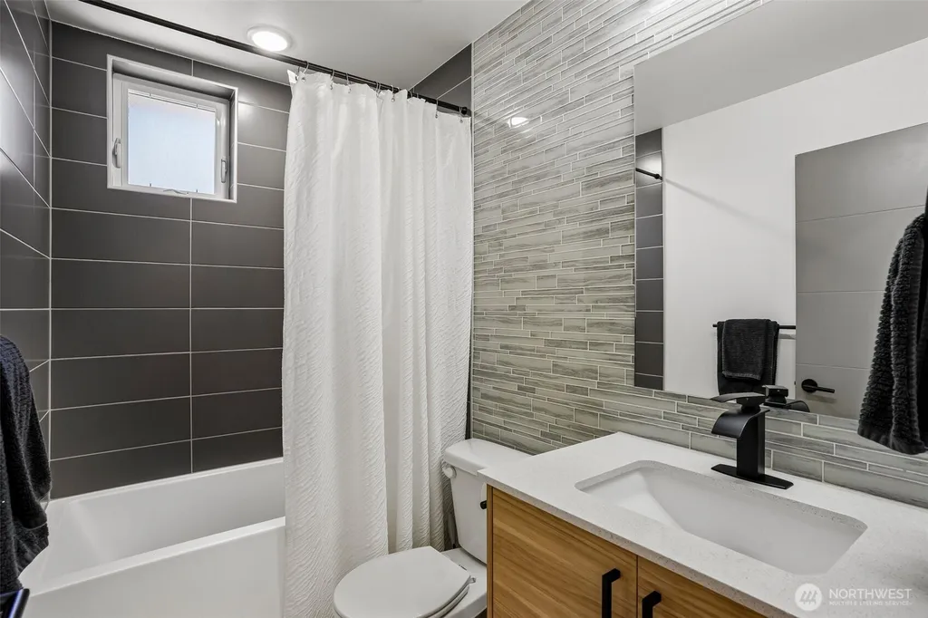 2609 SW Nevada Street Seattle WA 98126