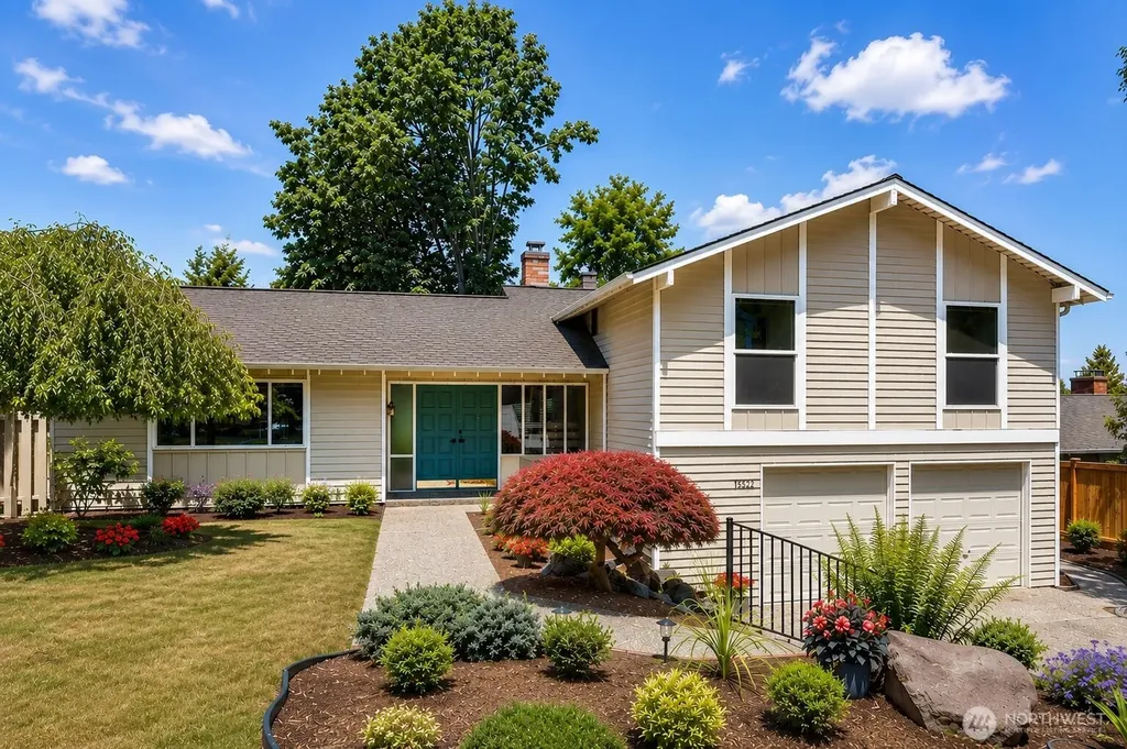 15522 SE 44th Place Bellevue WA 98006