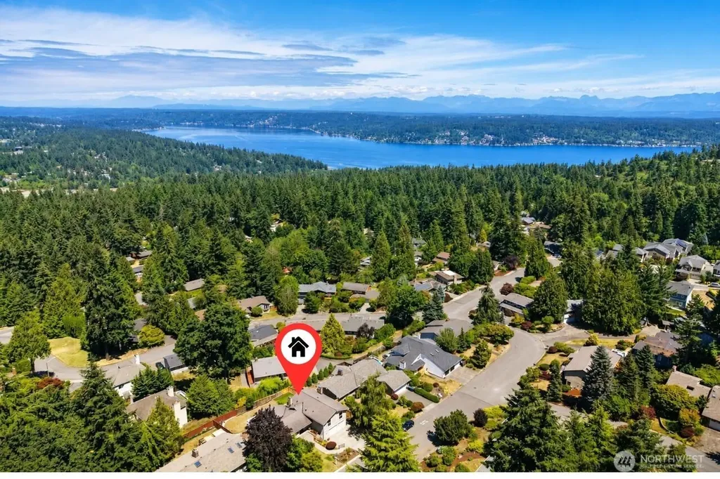 15522 SE 44th Place Bellevue WA 98006