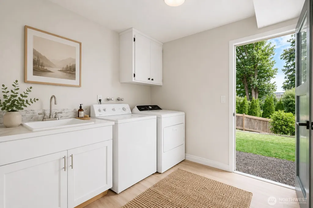 15522 SE 44th Place Bellevue WA 98006