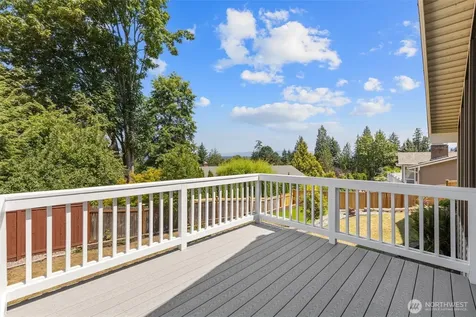 15522 SE 44th Place Bellevue WA 98006