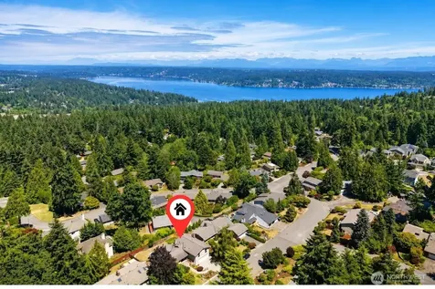 15522 SE 44th Place Bellevue WA 98006