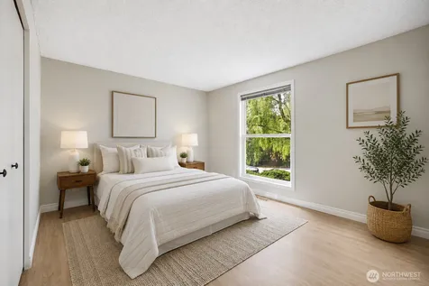 15522 SE 44th Place Bellevue WA 98006