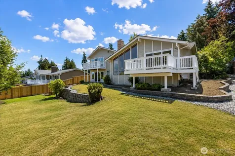 15522 SE 44th Place Bellevue WA 98006