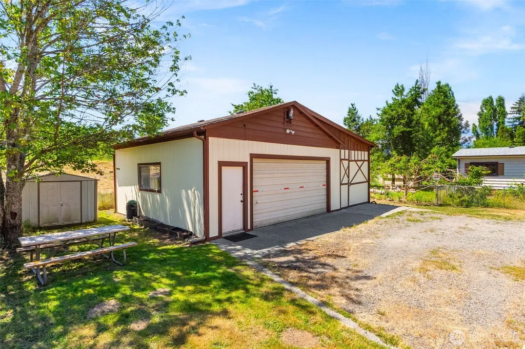 9035 Pepperidge Lane SE Yelm WA 98597