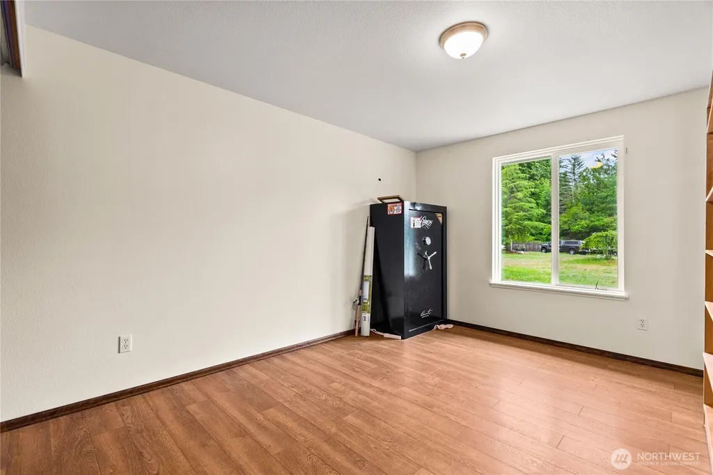 160 Cloquallum Road Elma WA 98541