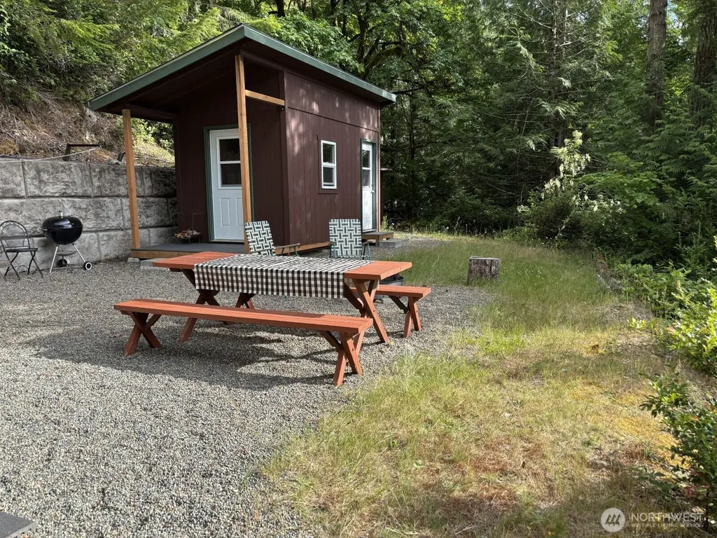 331 NE Capstan Rock Road Tahuya WA 98588
