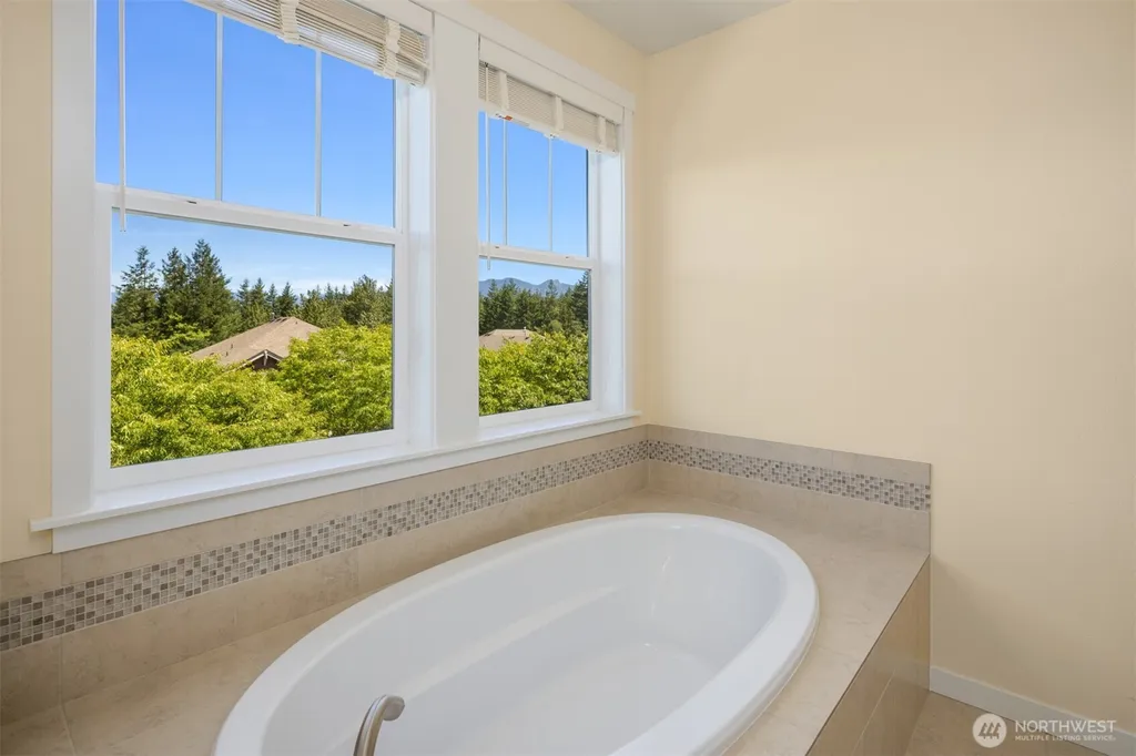 9121 Jacobia Avenue SE Snoqualmie WA 98065