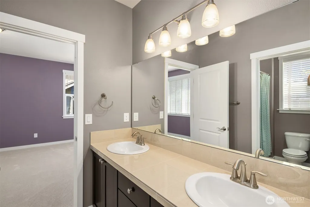 9121 Jacobia Avenue SE Snoqualmie WA 98065