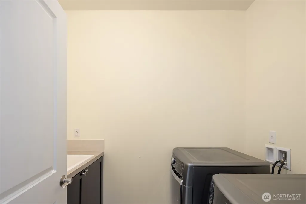 9121 Jacobia Avenue SE Snoqualmie WA 98065