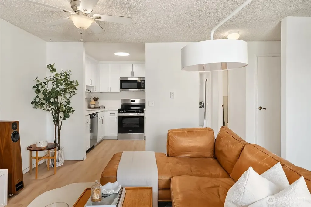 3009 3rd Avenue W Seattle WA 98119