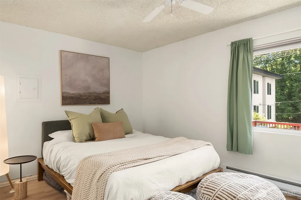 3009 3rd Avenue W Seattle WA 98119