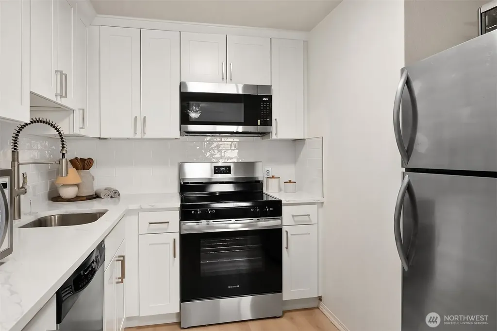 3009 3rd Avenue W Seattle WA 98119