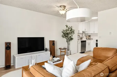 3009 3rd Avenue W Seattle WA 98119
