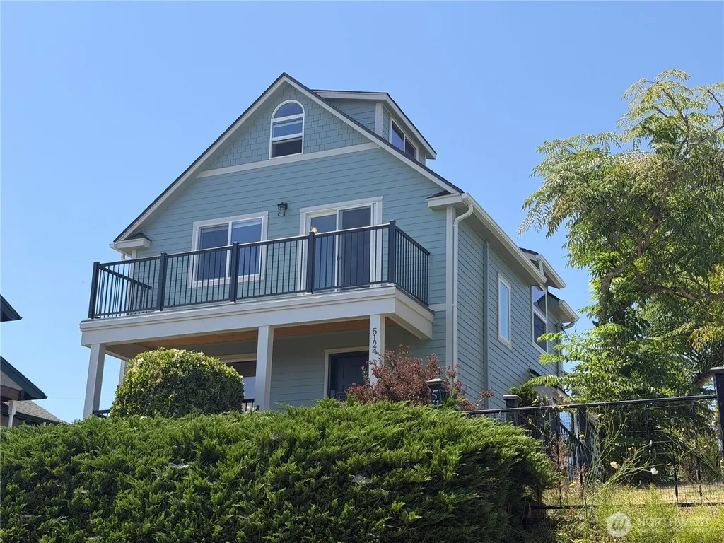 5124 N Bennett Street Ruston WA 98407