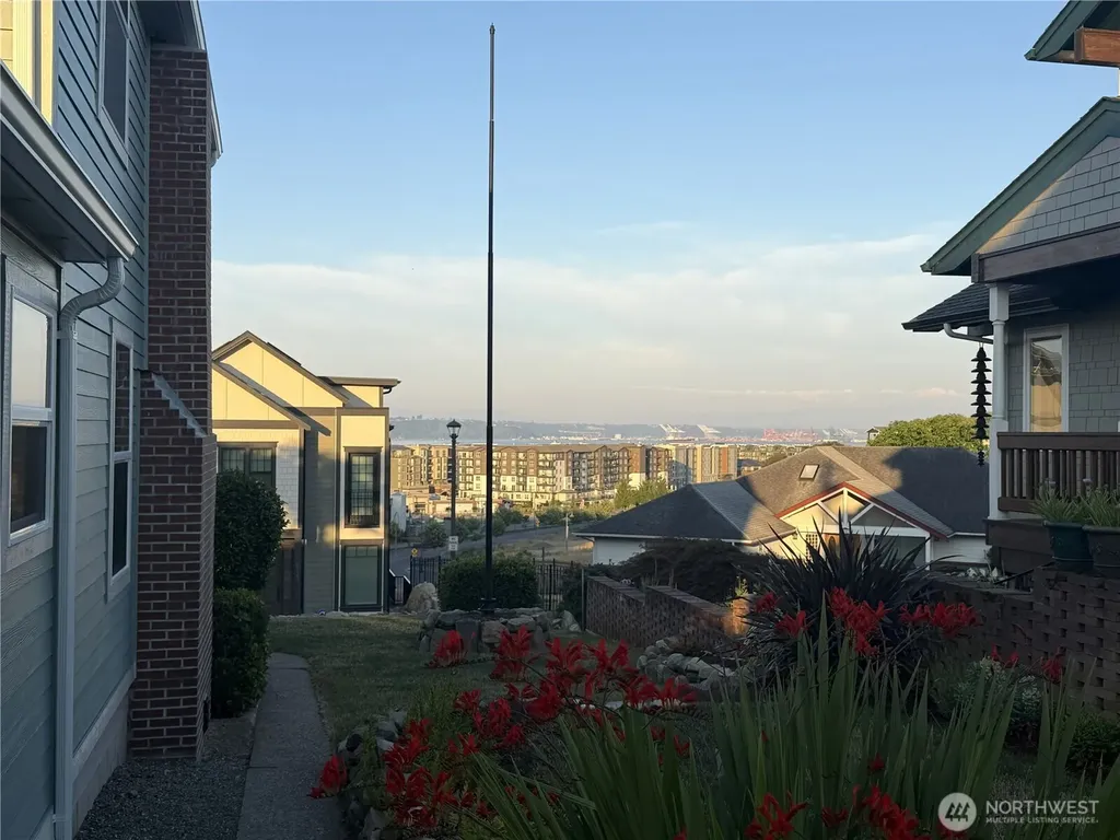 5124 N Bennett Street Ruston WA 98407