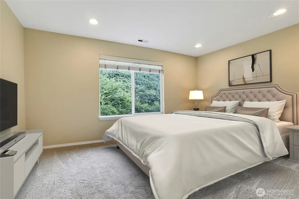 6112 71st Avenue Ct W University Place WA 98467