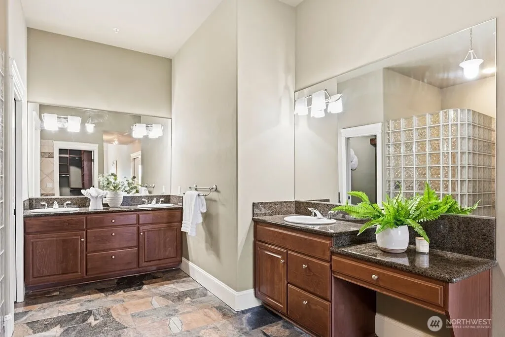 207 Broadway Tacoma WA 98402