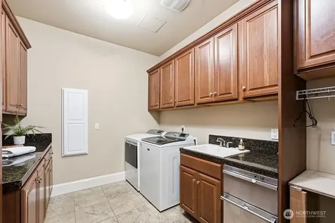 207 Broadway Tacoma WA 98402
