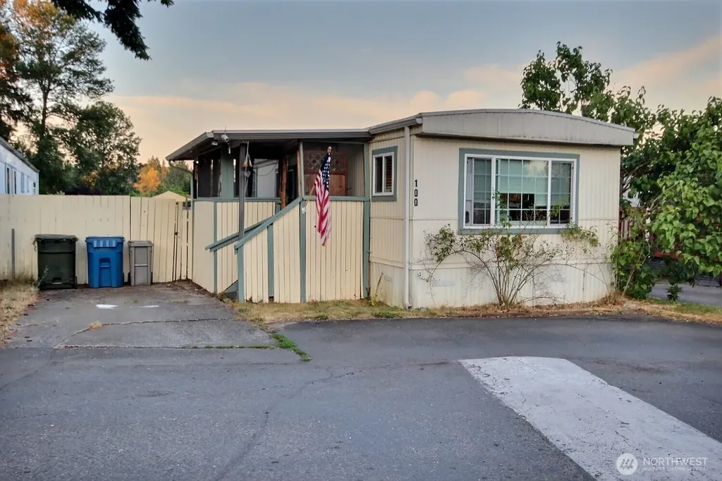 15232 SE 272nd Street Kent WA 98042