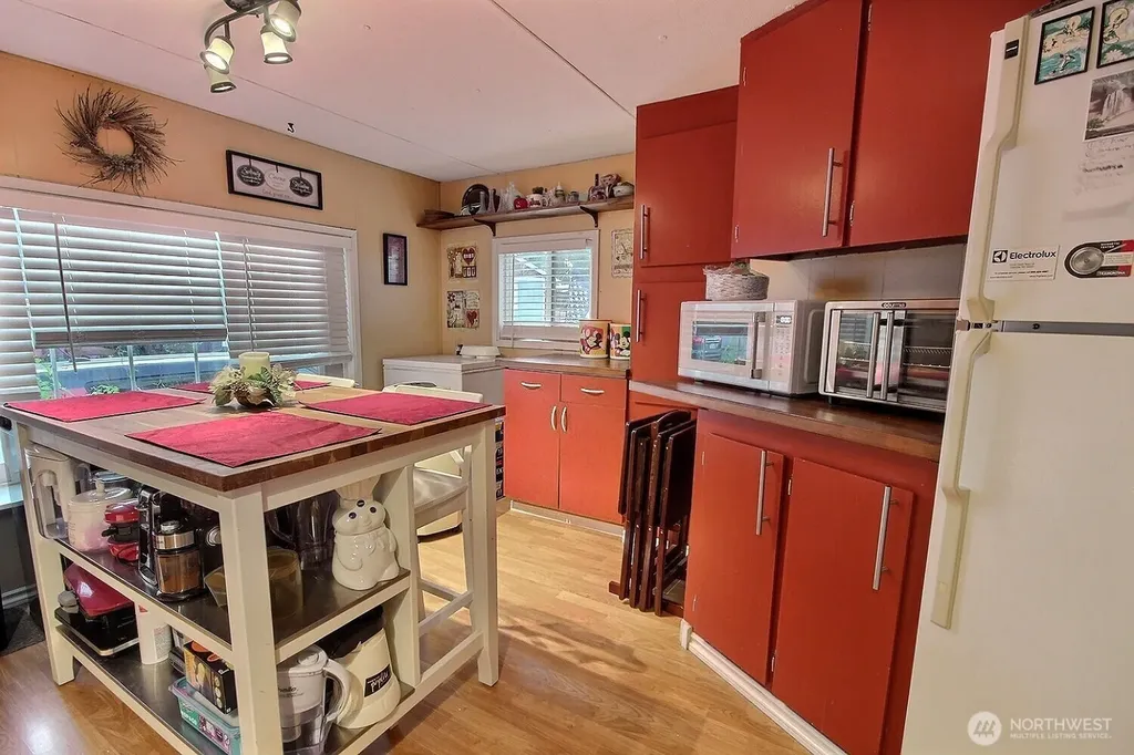 15232 SE 272nd Street Kent WA 98042