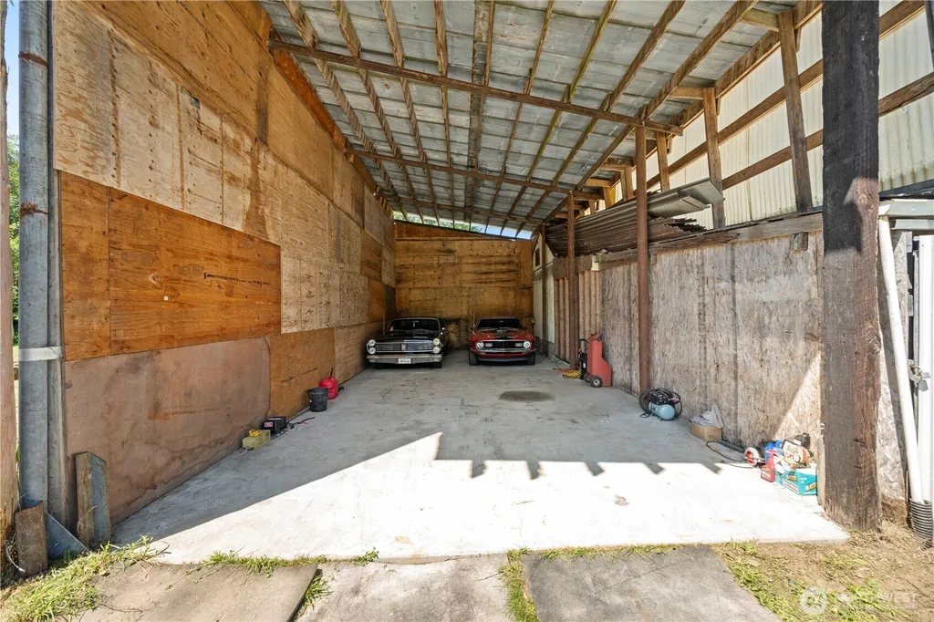 21716 State Route 530 NE Arlington WA 98223