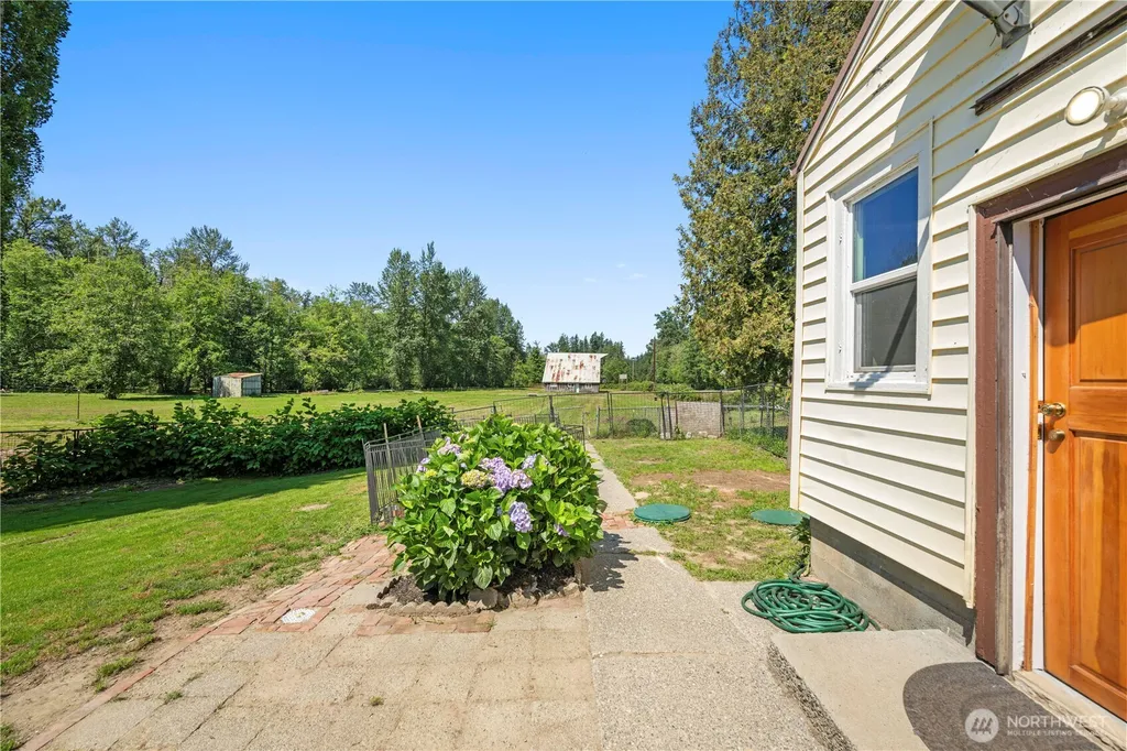 21716 State Route 530 NE Arlington WA 98223