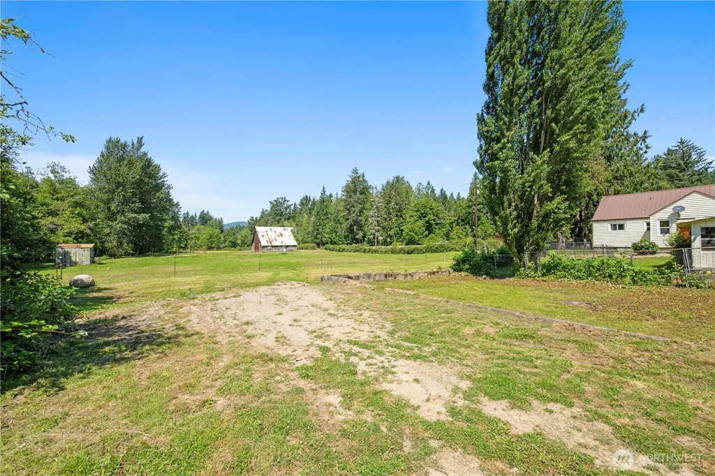 21716 State Route 530 NE Arlington WA 98223