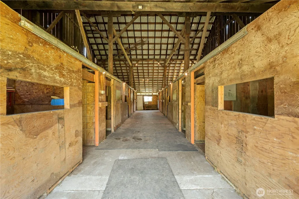 21716 State Route 530 NE Arlington WA 98223