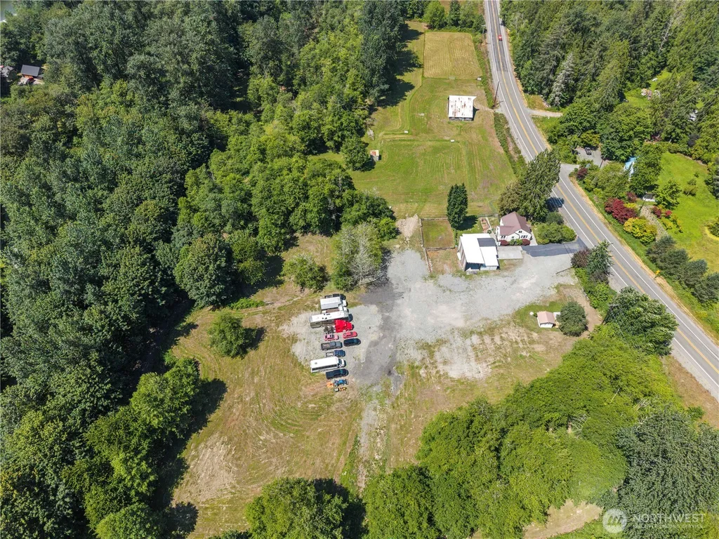 21716 State Route 530 NE Arlington WA 98223