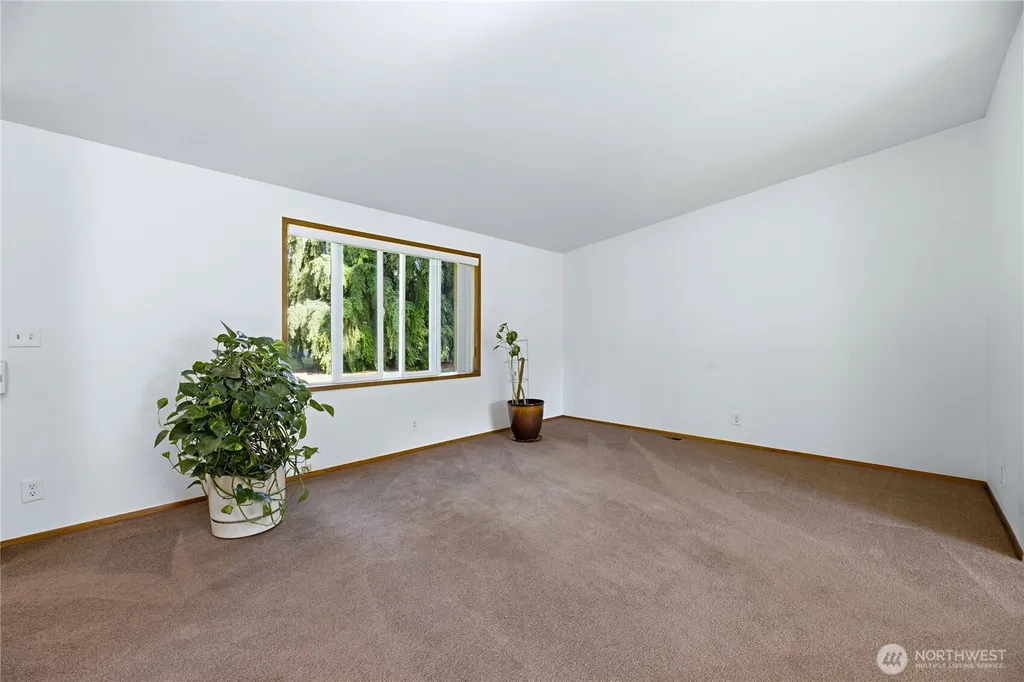 6908 242nd Avenue E Buckley WA 98321