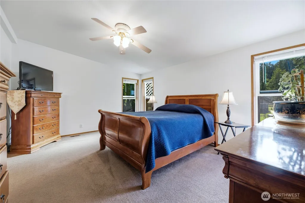 6908 242nd Avenue E Buckley WA 98321
