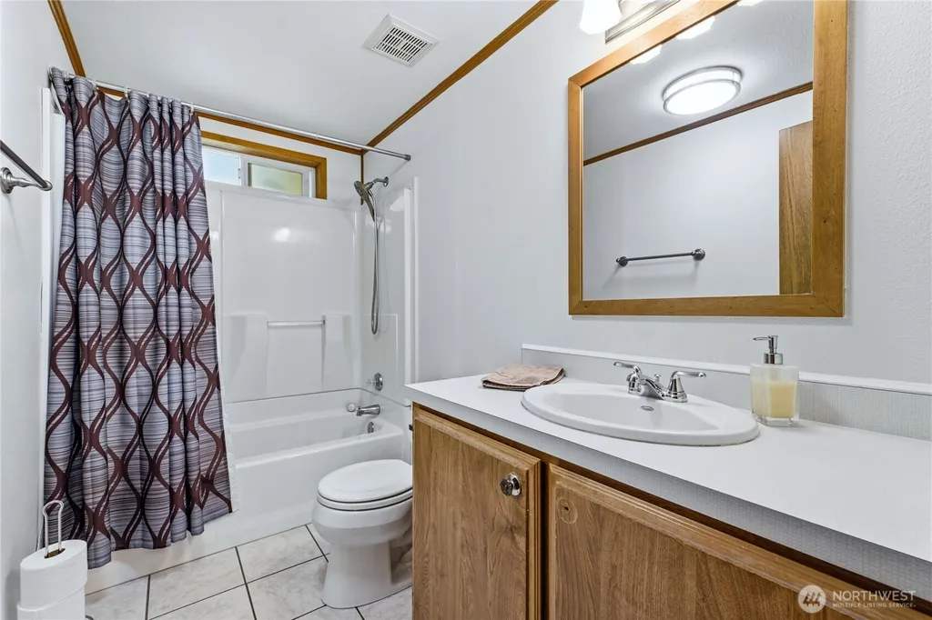 6908 242nd Avenue E Buckley WA 98321