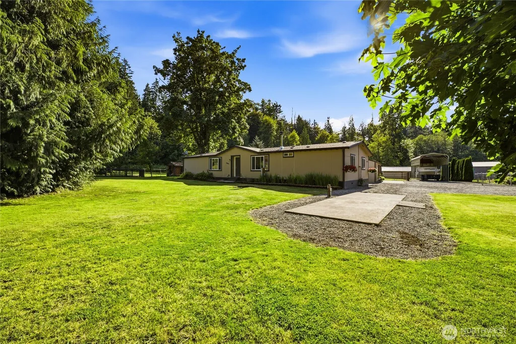 6908 242nd Avenue E Buckley WA 98321