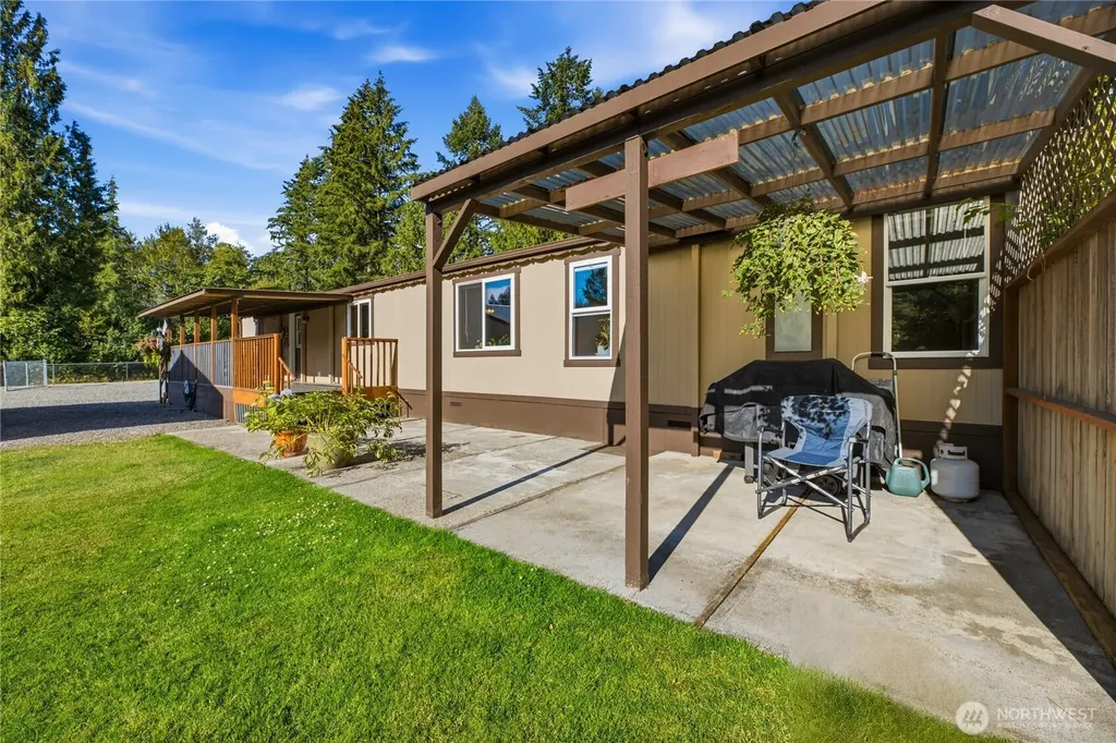 6908 242nd Avenue E Buckley WA 98321