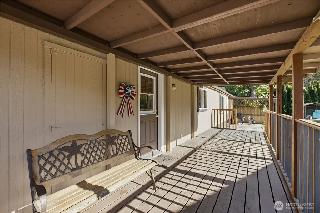 6908 242nd Avenue E Buckley WA 98321