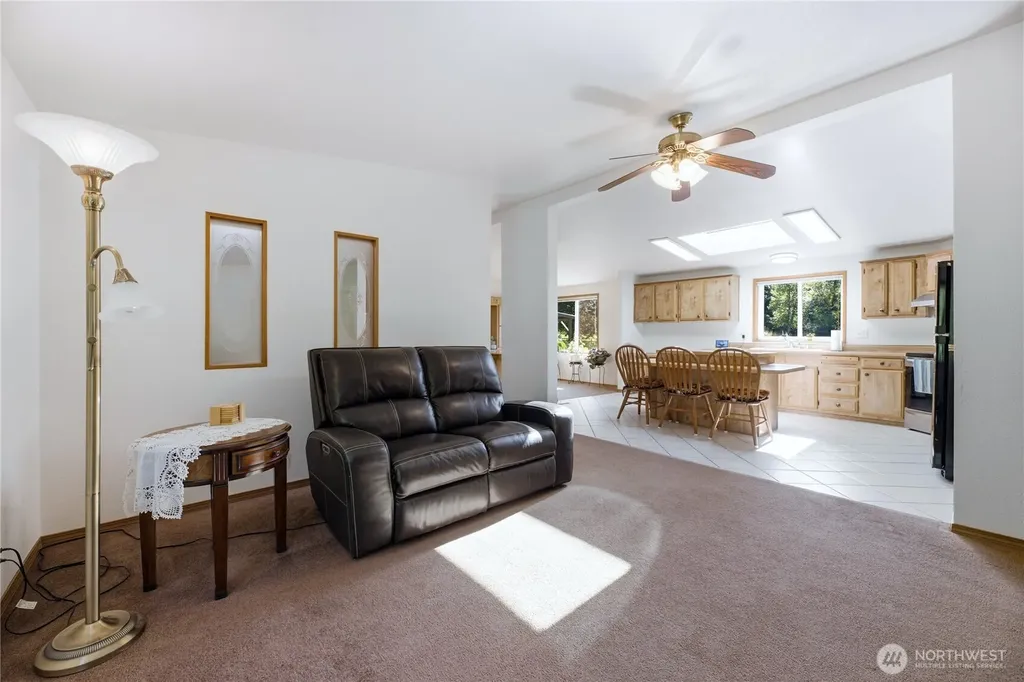 6908 242nd Avenue E Buckley WA 98321