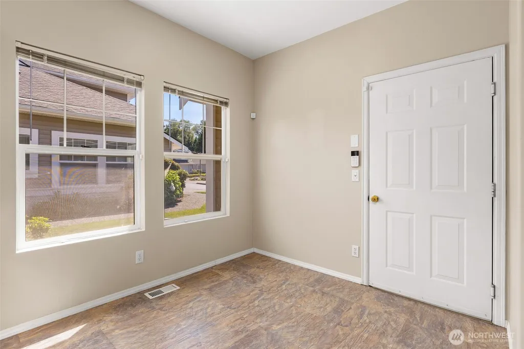 23328 53rd Avenue S Kent WA 98032