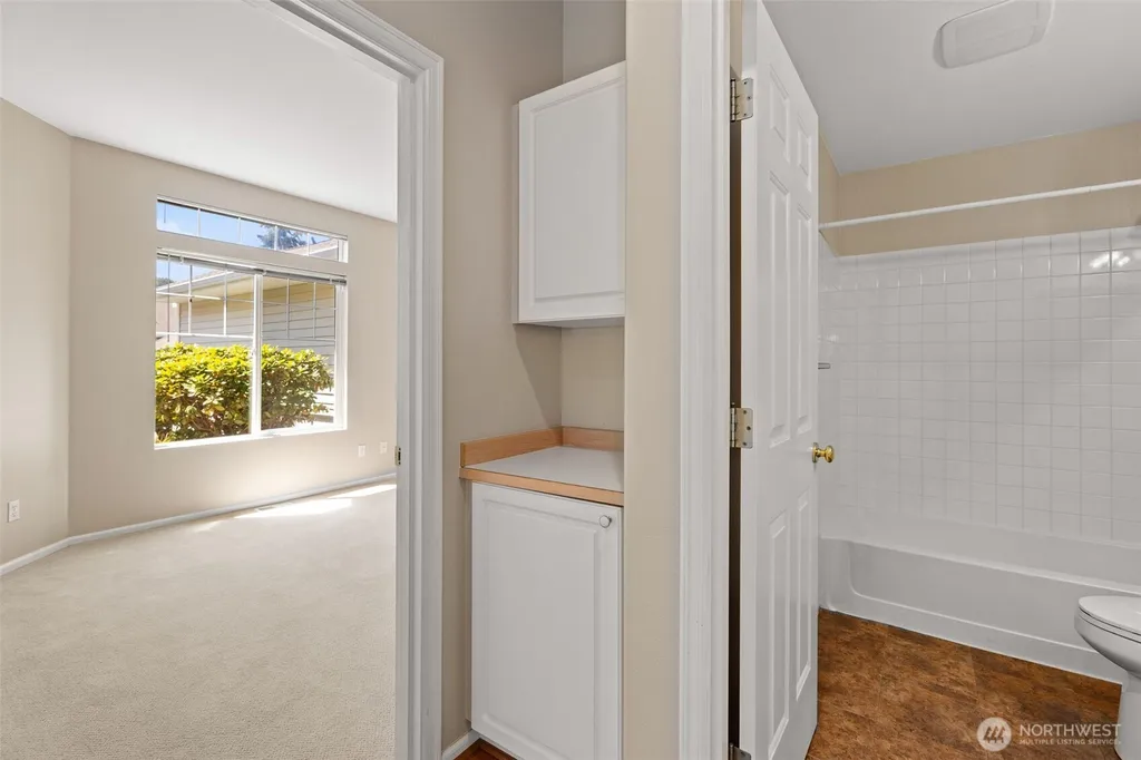 23328 53rd Avenue S Kent WA 98032